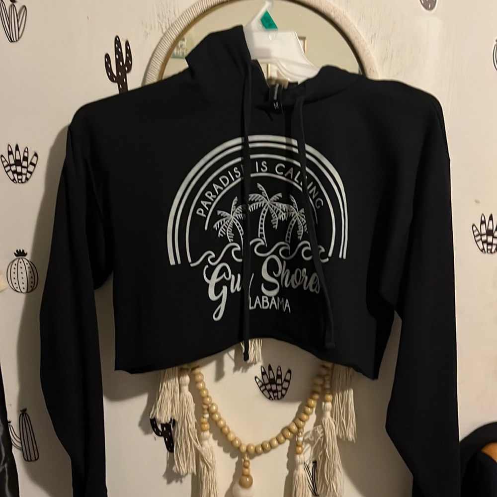 alvin’s island, size medium, never worn
